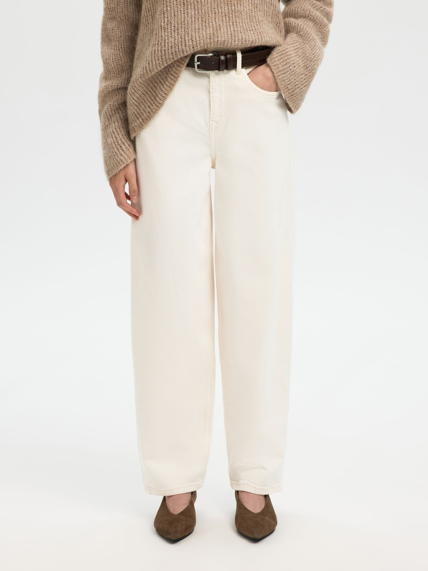 HIGH WAIST BARREL FIT JEANS£80.00 | Selected