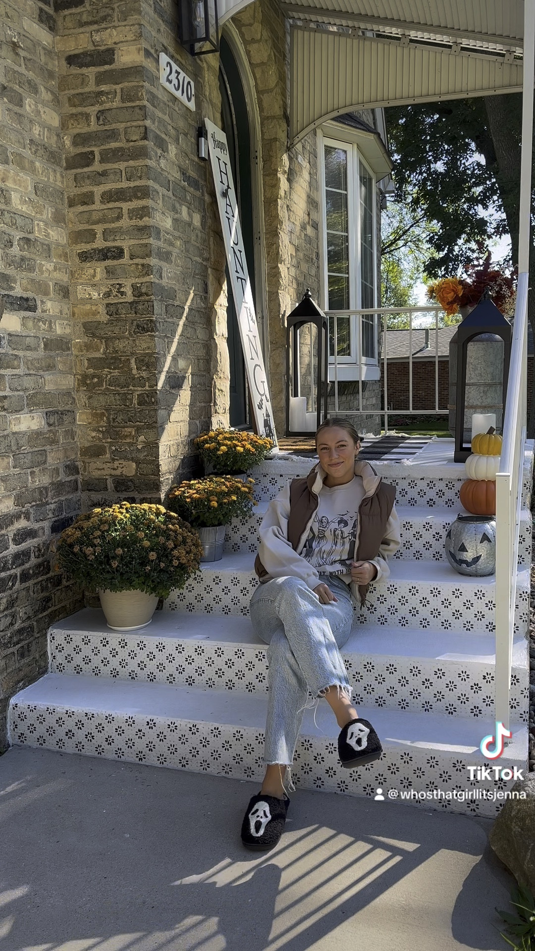 I am an autumn 🍂 #gilmoregirls #porch #falldecor #fallporch #fallinspo #decorinspo #lanterns 

#LTKhome #LTKHalloween #LTKSeasonal