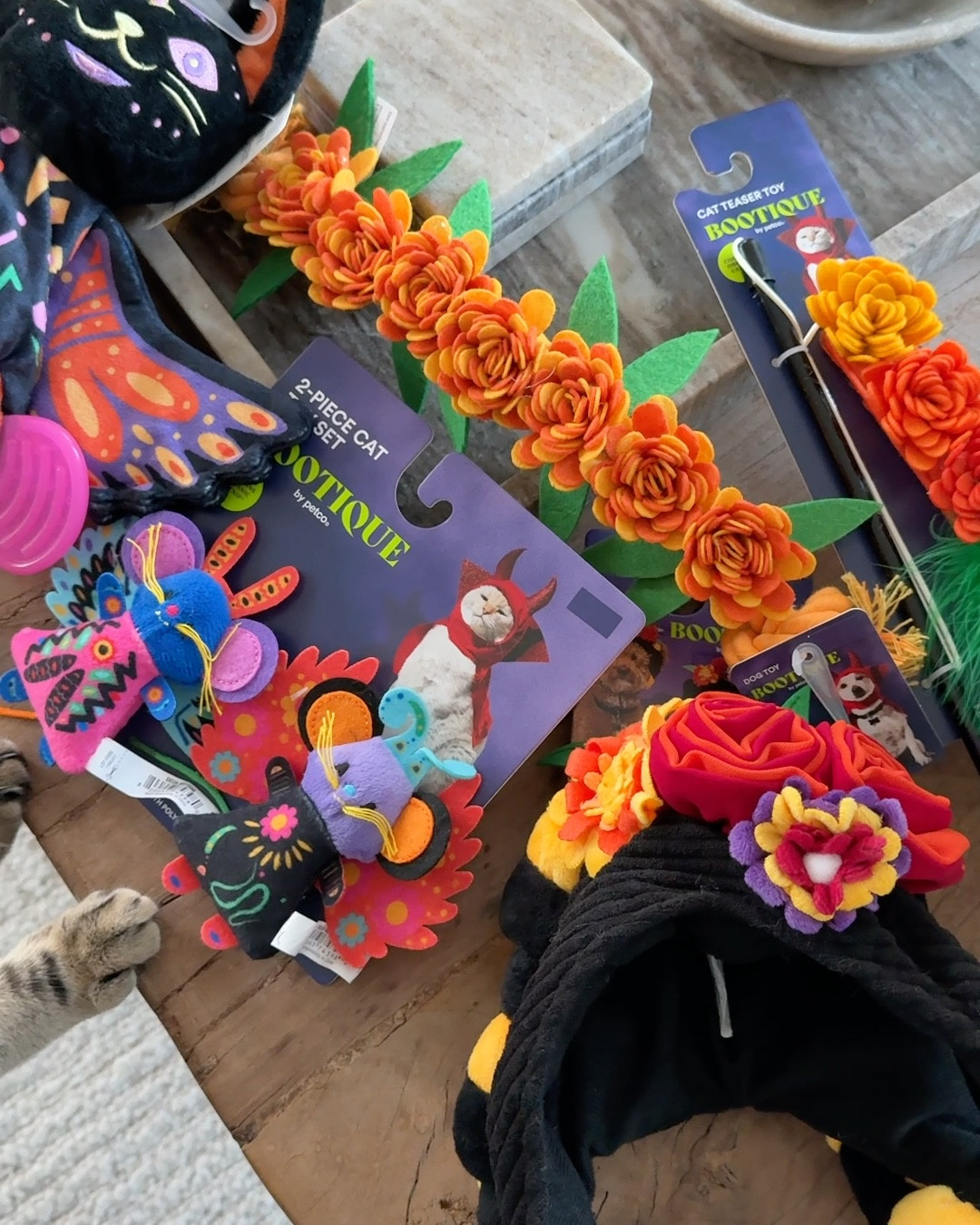 #ad Dia de muertos accessories at @Petco!! Linking everything I purchased #PetcoPartner #PaidLink

#LTKHalloween #LTKSeasonal #LTKHome