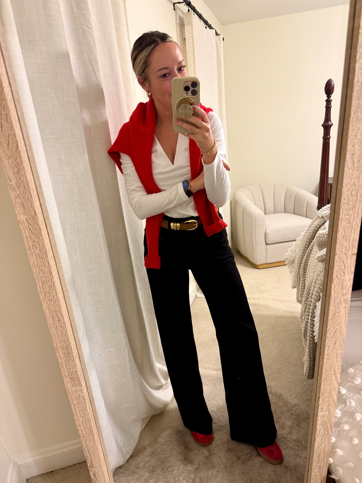 Still staying festive 🌲



#LTKdayinmylife #LTKWorkwear #LTKHoliday