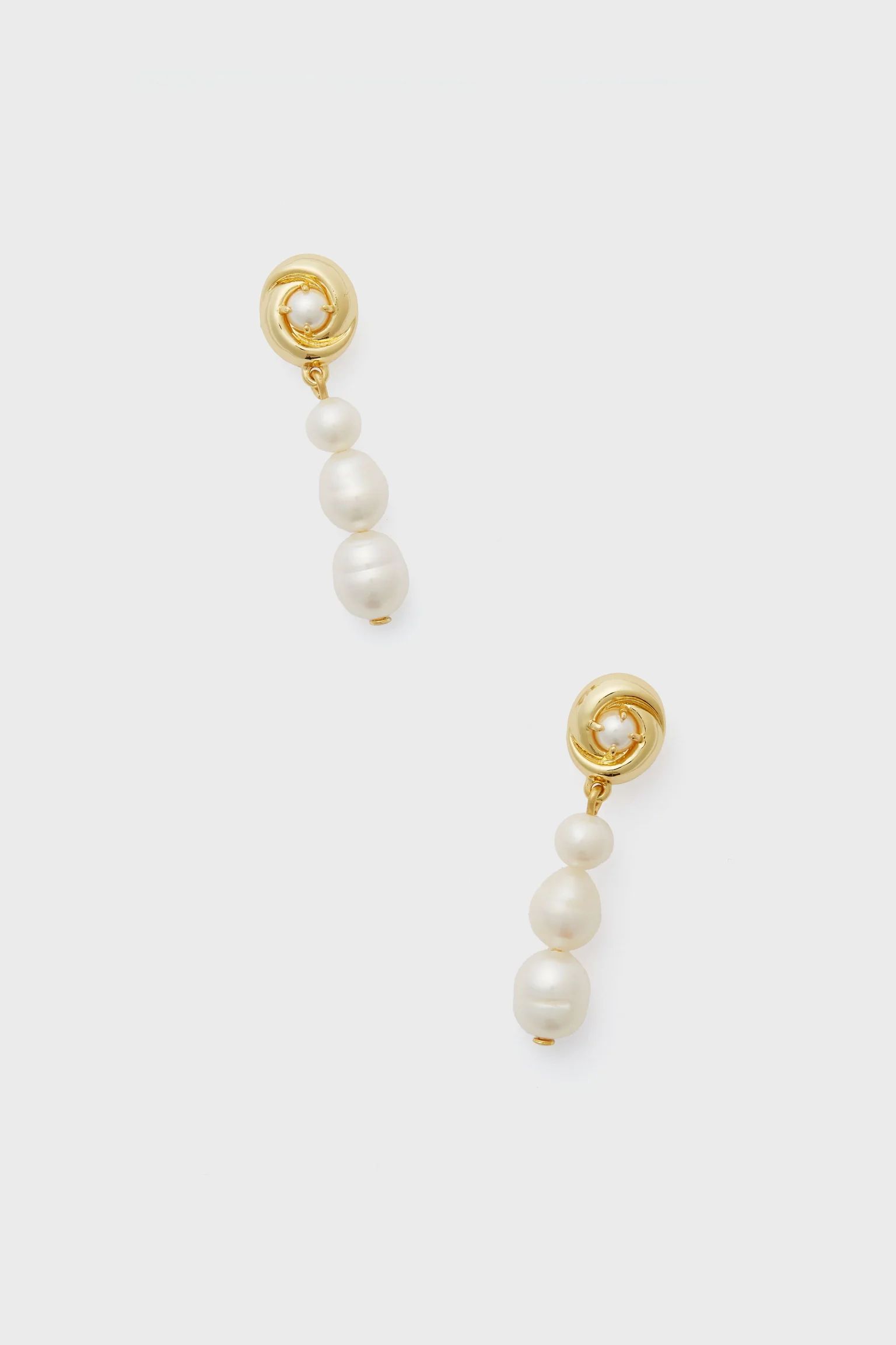 Pearl and Gold Caro Drop Earrings | Tuckernuck (US)
