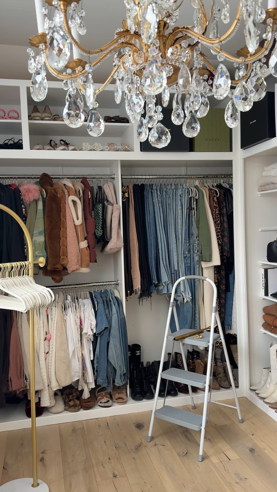 Closet organization and clean out happening this new year!💁🏻‍♀️

Amazon
Home
Organizers 
Clothing rack 

#LTKHome