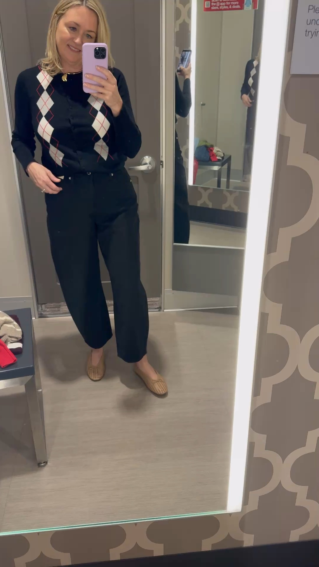 Last day of sale on these cute barrel jeans and cardigan sweater!

#LTKootd #LTKMidsize #LTKSaleAlert