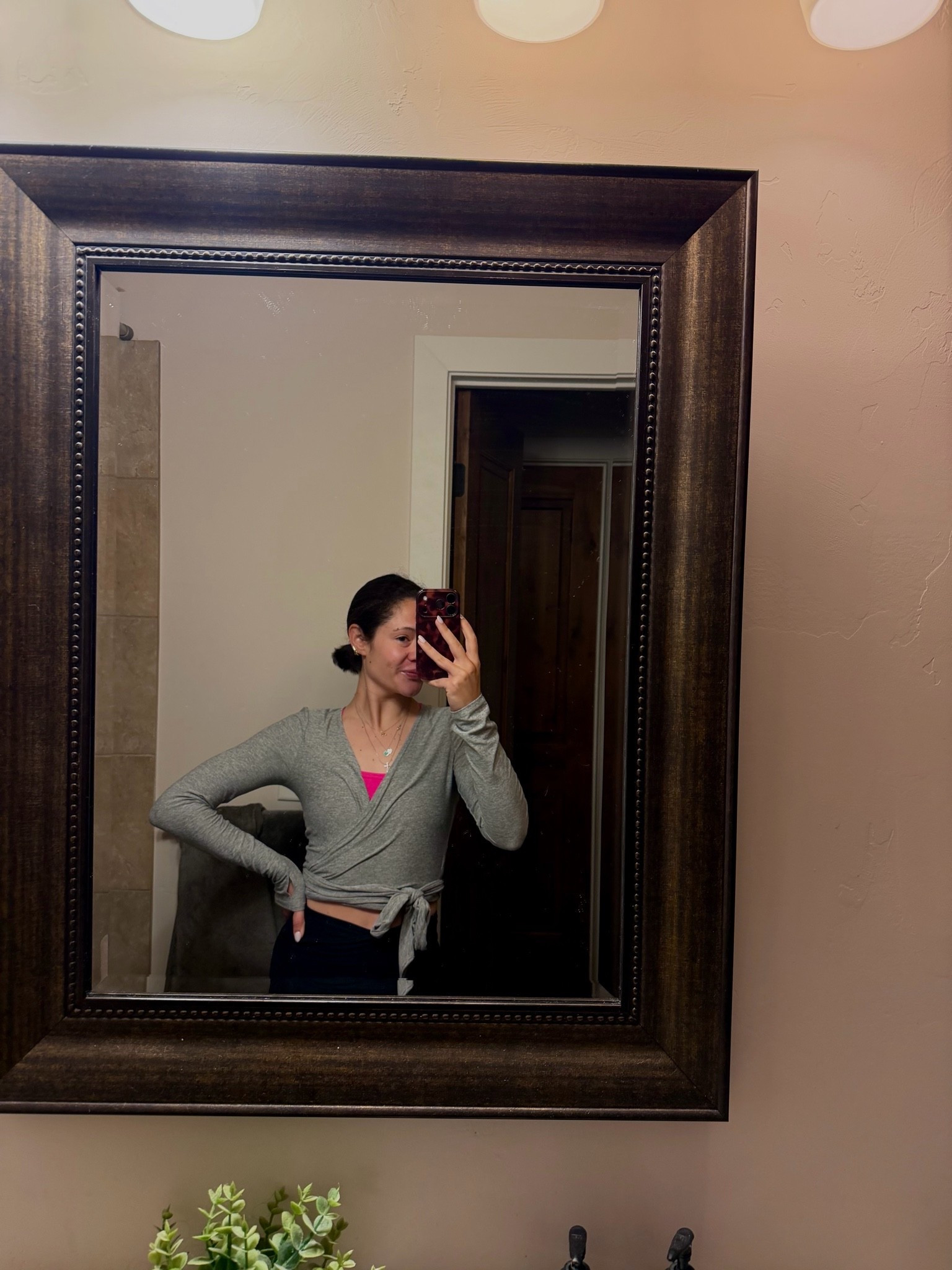 Morning Pilates fit 🤸🏽‍♀️

#LTKgrwm #LTKfitnessgoals #LTKmorningroutine
