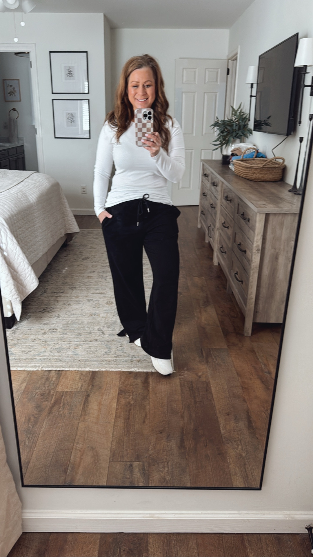 OOTD
Long sleeve everyday top, white, small
Wide leg sweatpants with pockets, split hem detail,small
Sneakers -SO comfortable, TTS
Layered necklaces 
Gold hoop earrings 

#LTKPetite #LTKootd #LTKMidsize