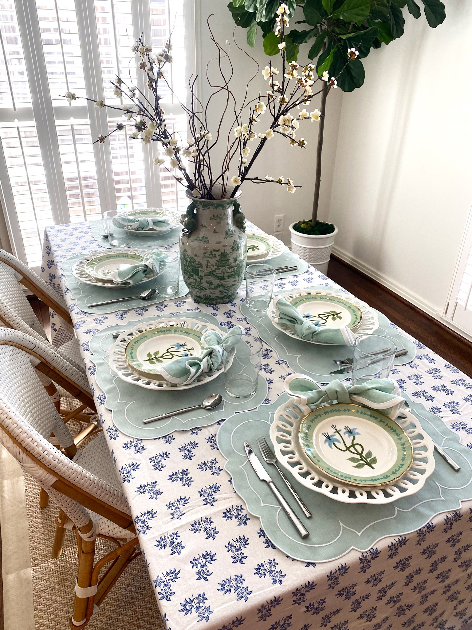 dining room, tablescape, summer table ✨🩵

#LTKFind #LTKunder100 #LTKunder50