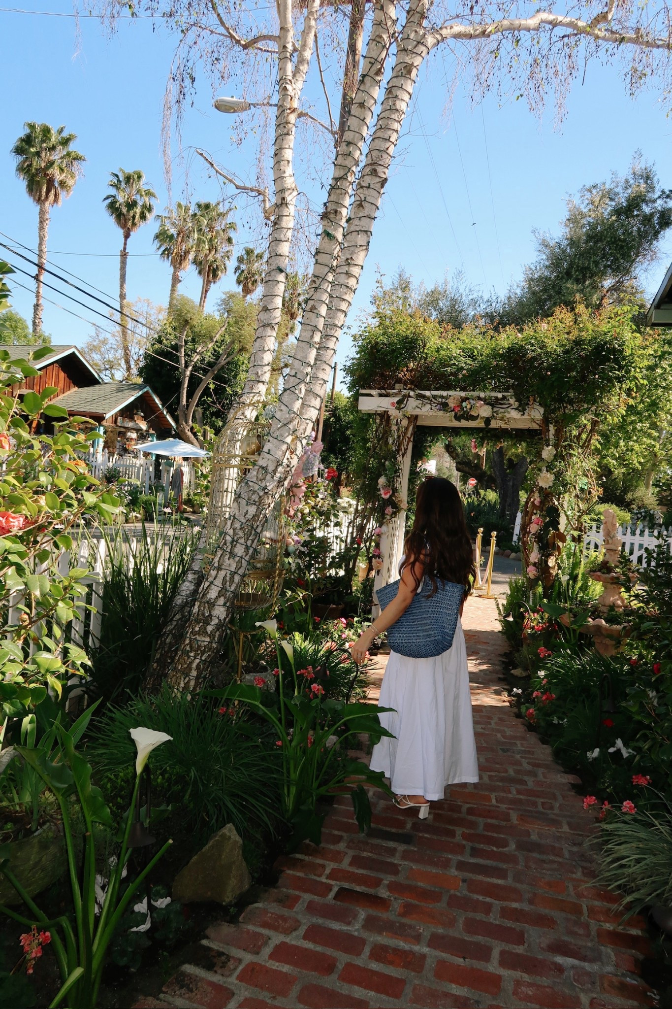 Spring outfit ideas

Mother’s Day outfit, brunch outfit, afternoon tea outfit, white maxi dress, green tote bag, tote bag, Abercrombie, dragon diffusion, princess Polly, spring dress, spring outfit, spring look, Easter outfit, vacation outfit, lunch outfit, summer outfit, drop waist dress, white maxi dress, white dress, white summer dress

#LTKSeasonal #LTKPetite #LTKootd