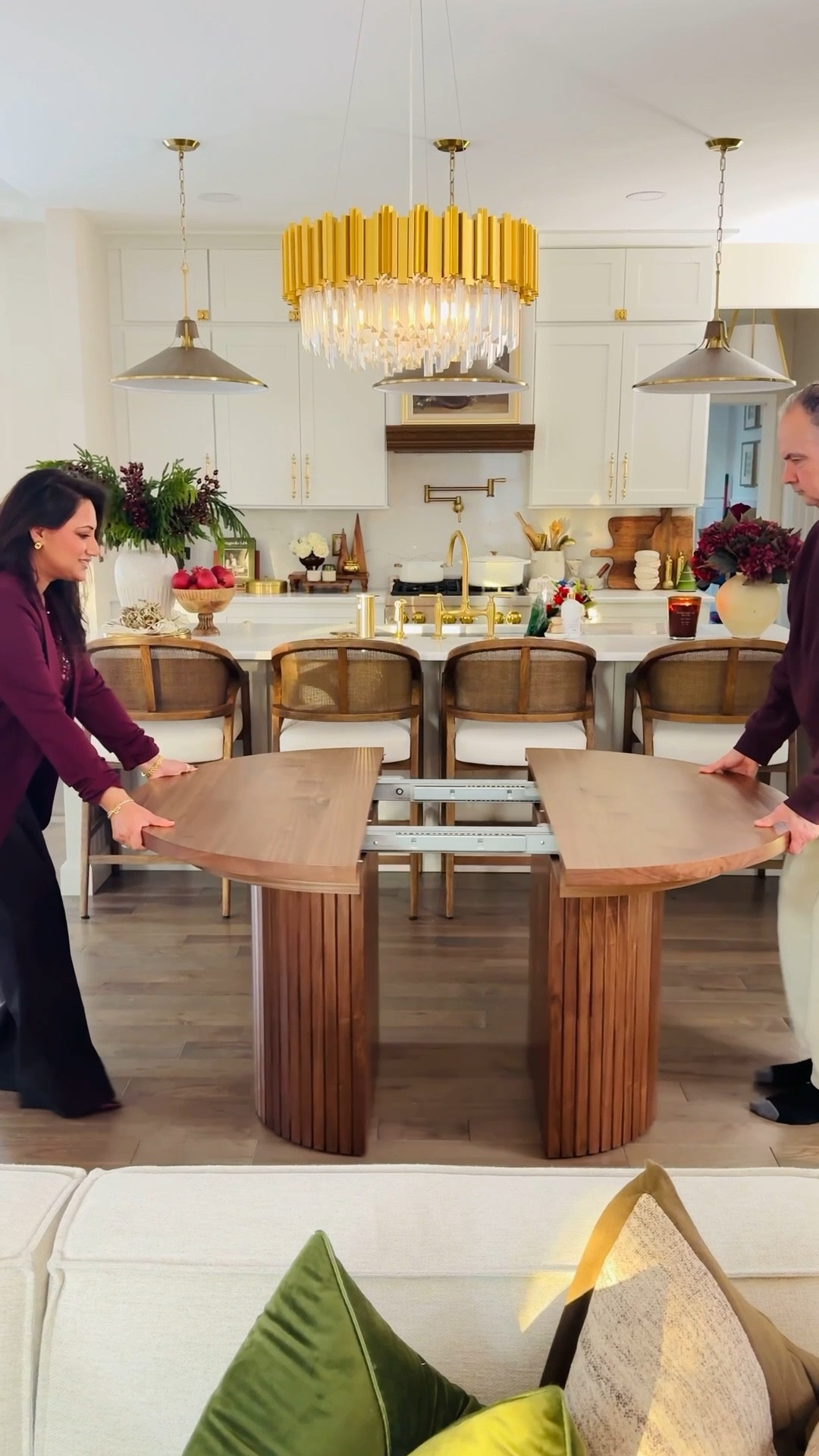 Wait until you see what this table can do 👀
Ringing in the new year with my new round dining table from @transformer table! It literally transforms from seating 4 to 8 people in seconds AND has hidden storage built right in -perfect for tableware, linens, and all those entertaining essentials!! Stylish, functional, and space-saving… truly a game changer! Hosting just got smarter! 🥳🥂

Ps: My centerpiece is versatile enough for any Valentines or Galentines party!! 🌹💗❤️

Amazon finds
Amazon hosting essentials
New Year Essentials
Transformer table
Valentines Essentials



#LTKHome #LTKSeasonal #LTKHoliday