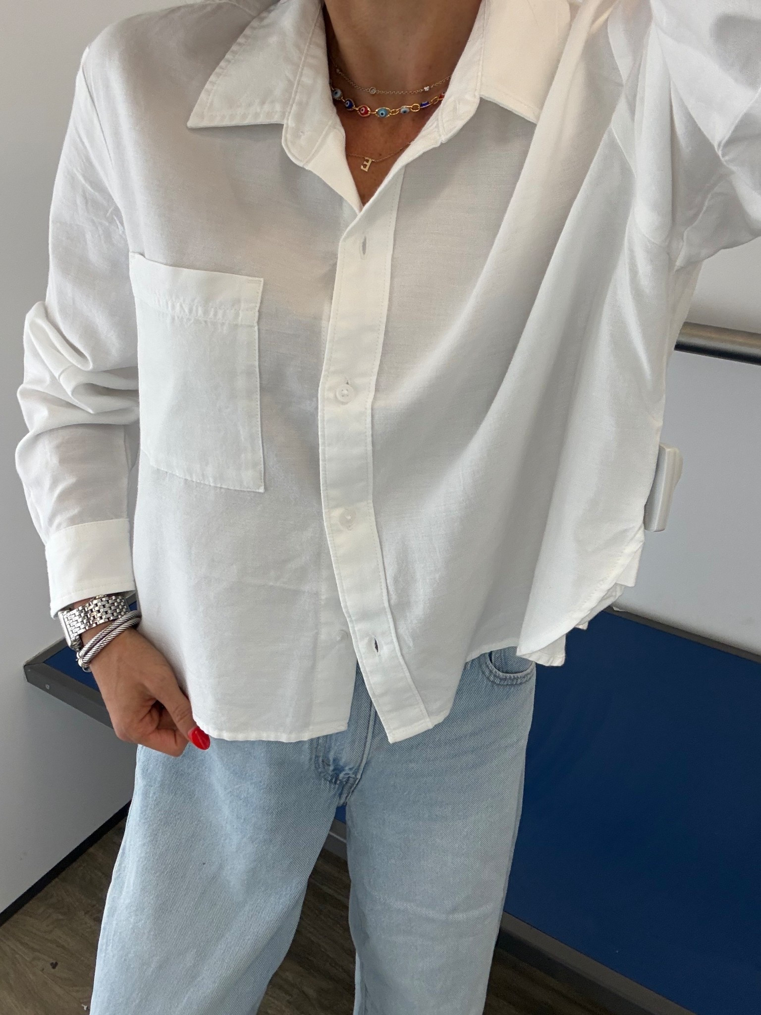 The perfect button down that’s cropped and not too baggy 

#LTKSeasonal #LTKPetite