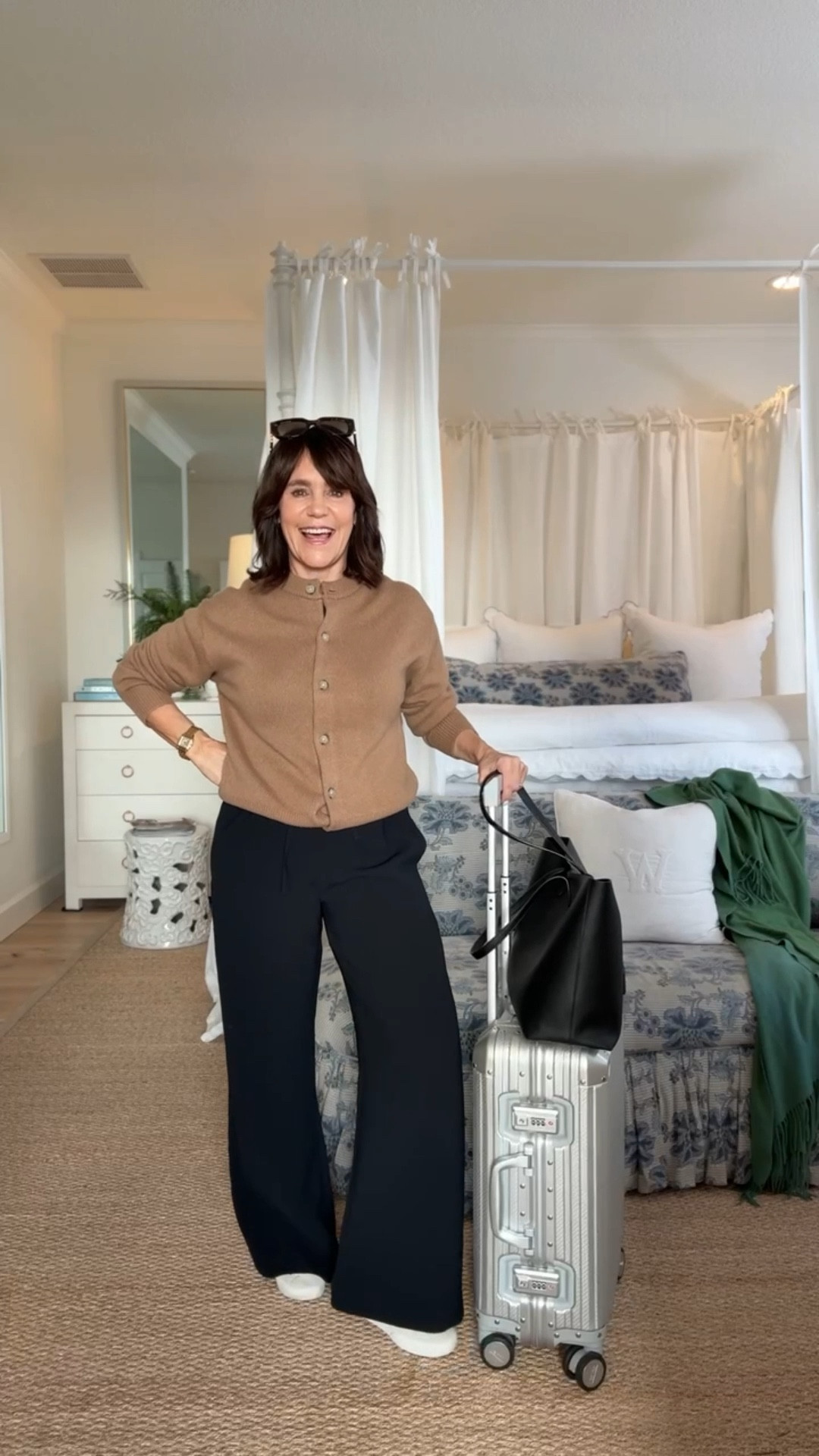 If you haven’t tried this VIRAL PANT you might be missing out! 

@aritzia #aritziapartner