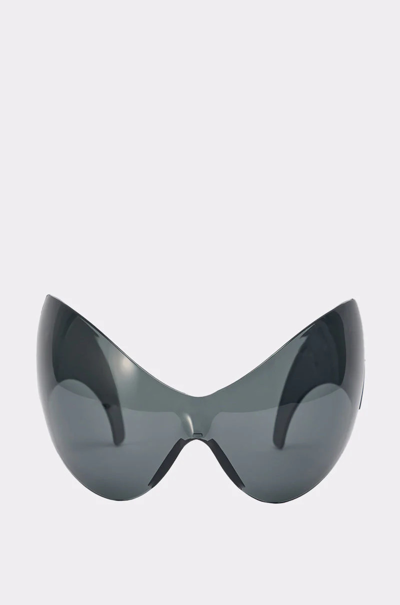 IM BETTER SUNGLASSES | AKIRA