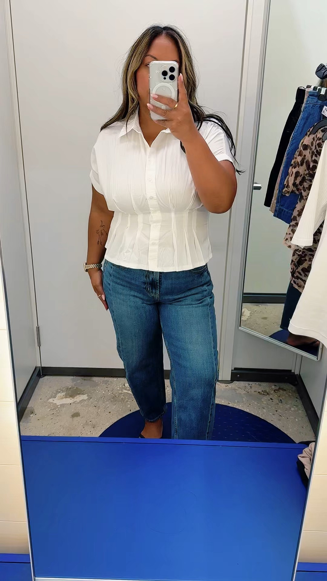 I found the perfect barrel jeans that are petite girl approved!

#LTKvlog