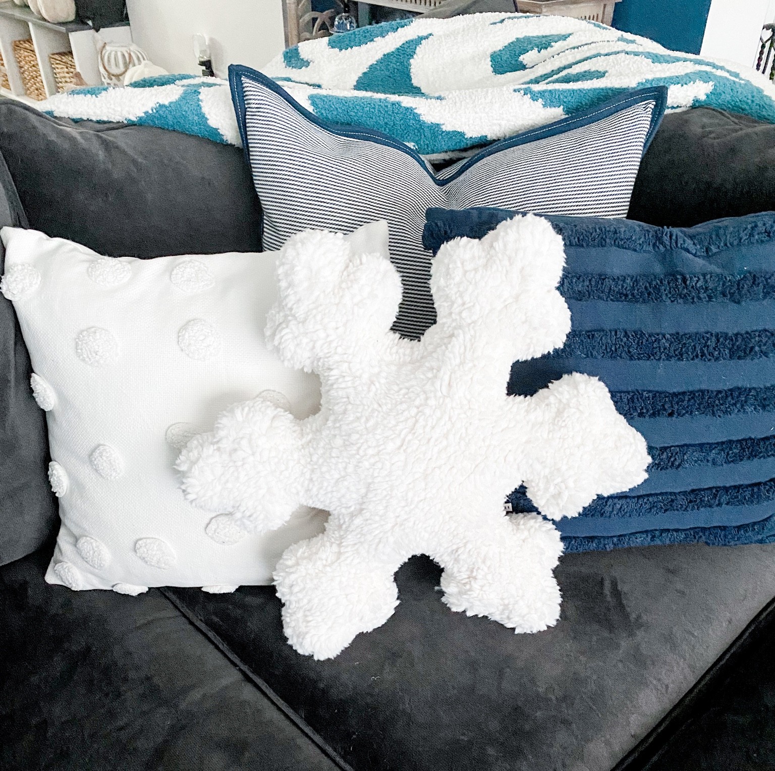 I have had a lot of people ask me about my snowflake haven’t found a good dupe yet but linking all my fave pottery barn Christmas pillows here for those who love them like me but also have some good dupes for the candy cane and peppermint linked in other posts 

#christmas #potterybarnchristmas #snowflakepilloe #canfycanepillow 

#LTKhome #LTKSeasonal #LTKHoliday