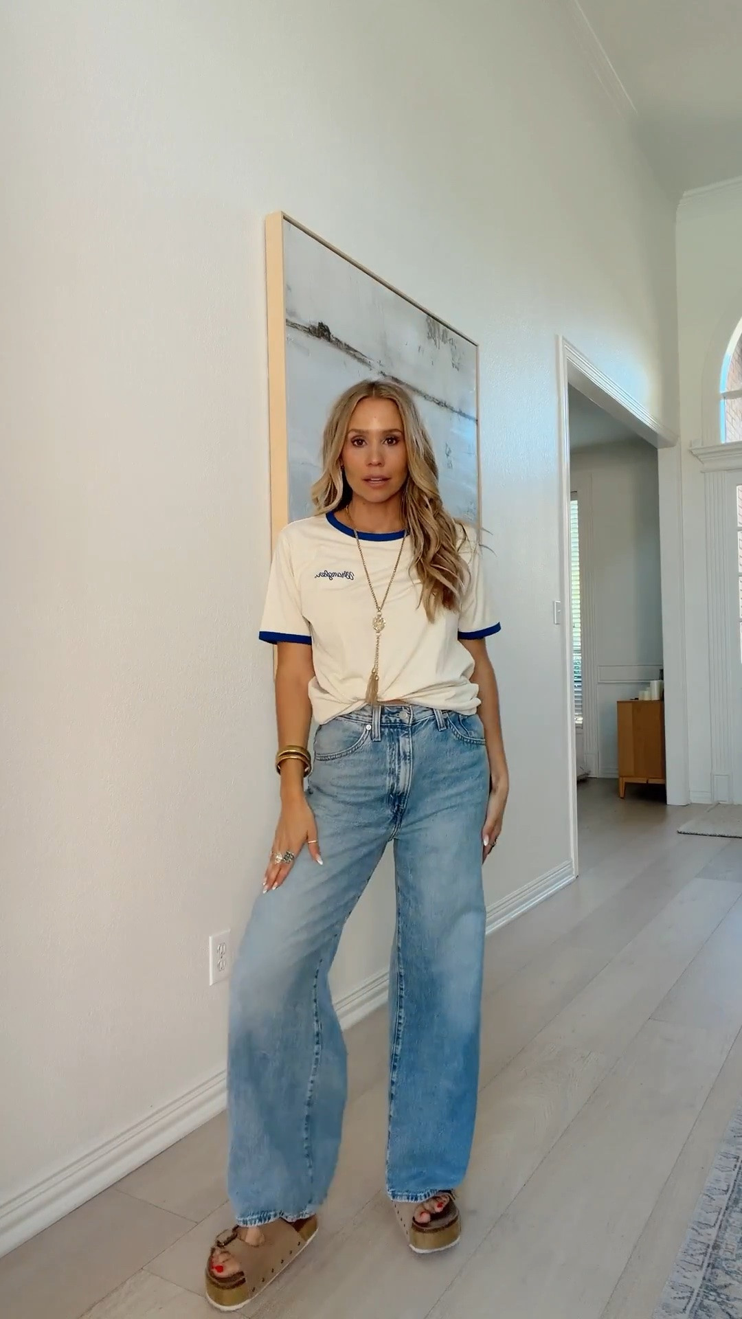 🤍 Target is absolutely crushing it with this graphic tee 😮‍💨 it’s part of the wrangler X target Collab and I am obsessed!

Wearing my tts (small) and tts (27) in jeans.

5’5” // 120 ish lbs