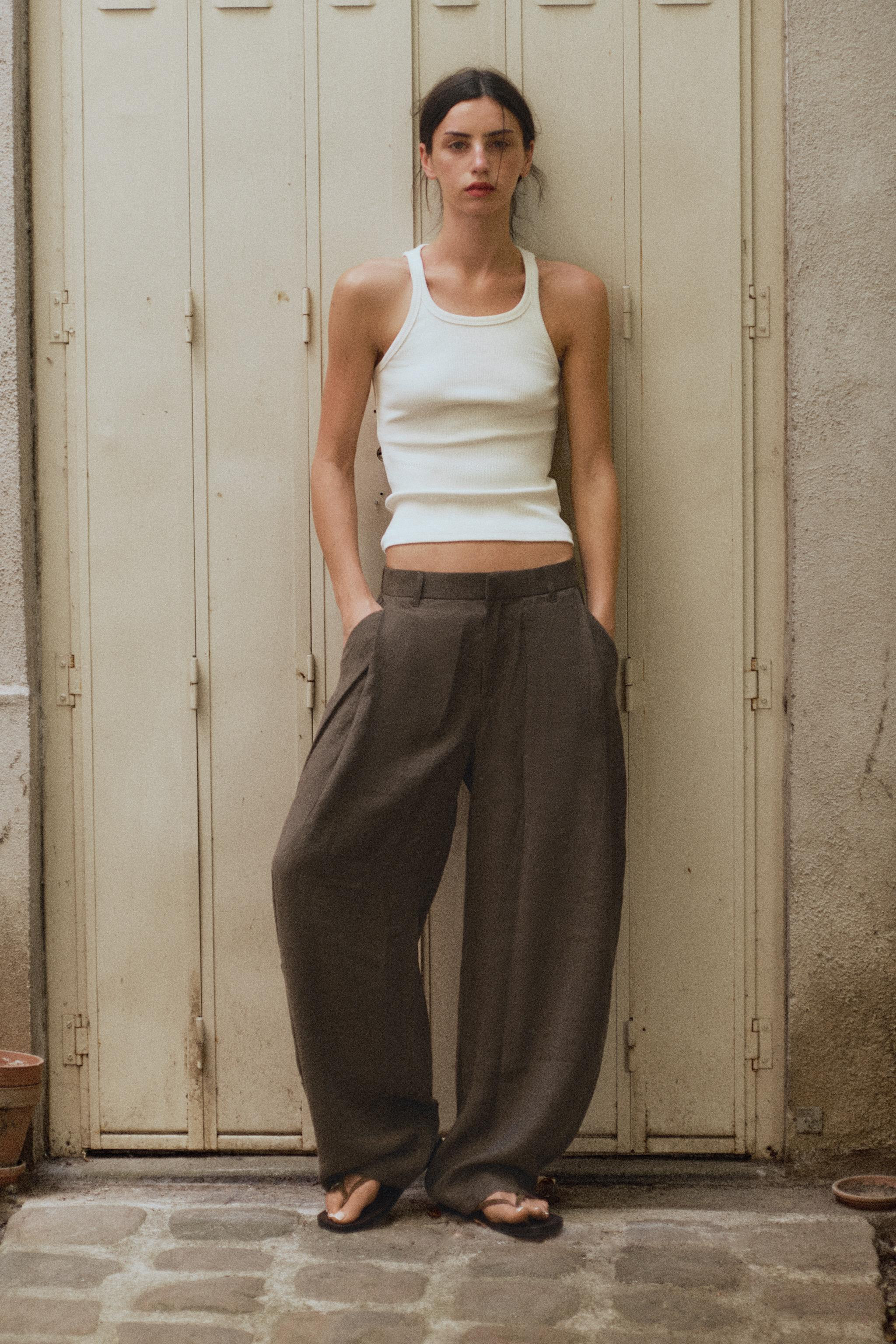 FLOWY PLEATED PANTS | Zara US