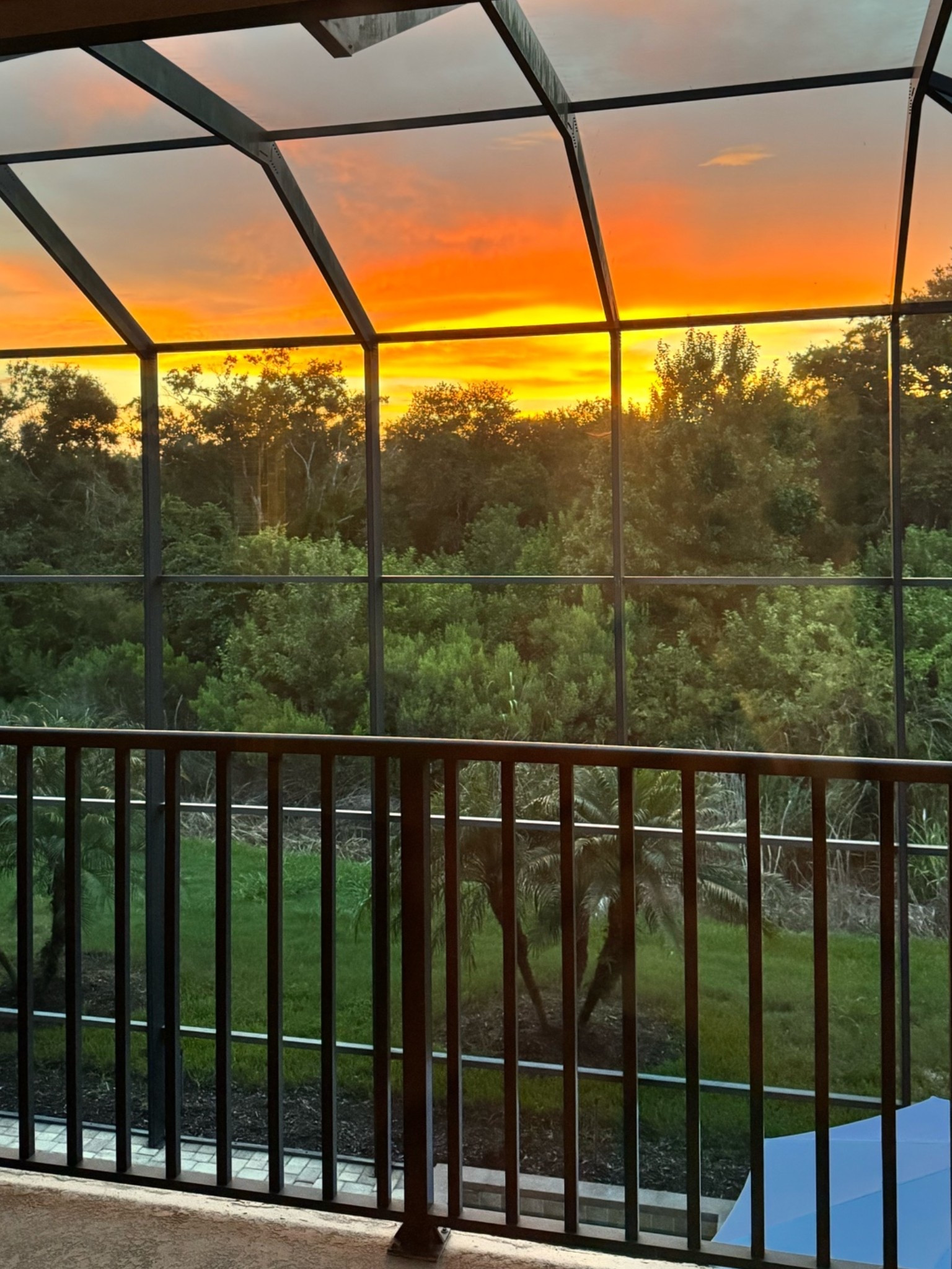 🌅I captured this incredible sunset from my bedroom window! Florida sunsets are spectacular!!🥰

#LTKHome #LTKdayinmylife #LTKgrwm