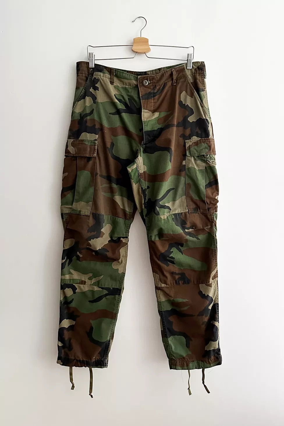 Vintage Surplus Camo Cargo Pants 0.001 | Urban Outfitters (US and RoW)