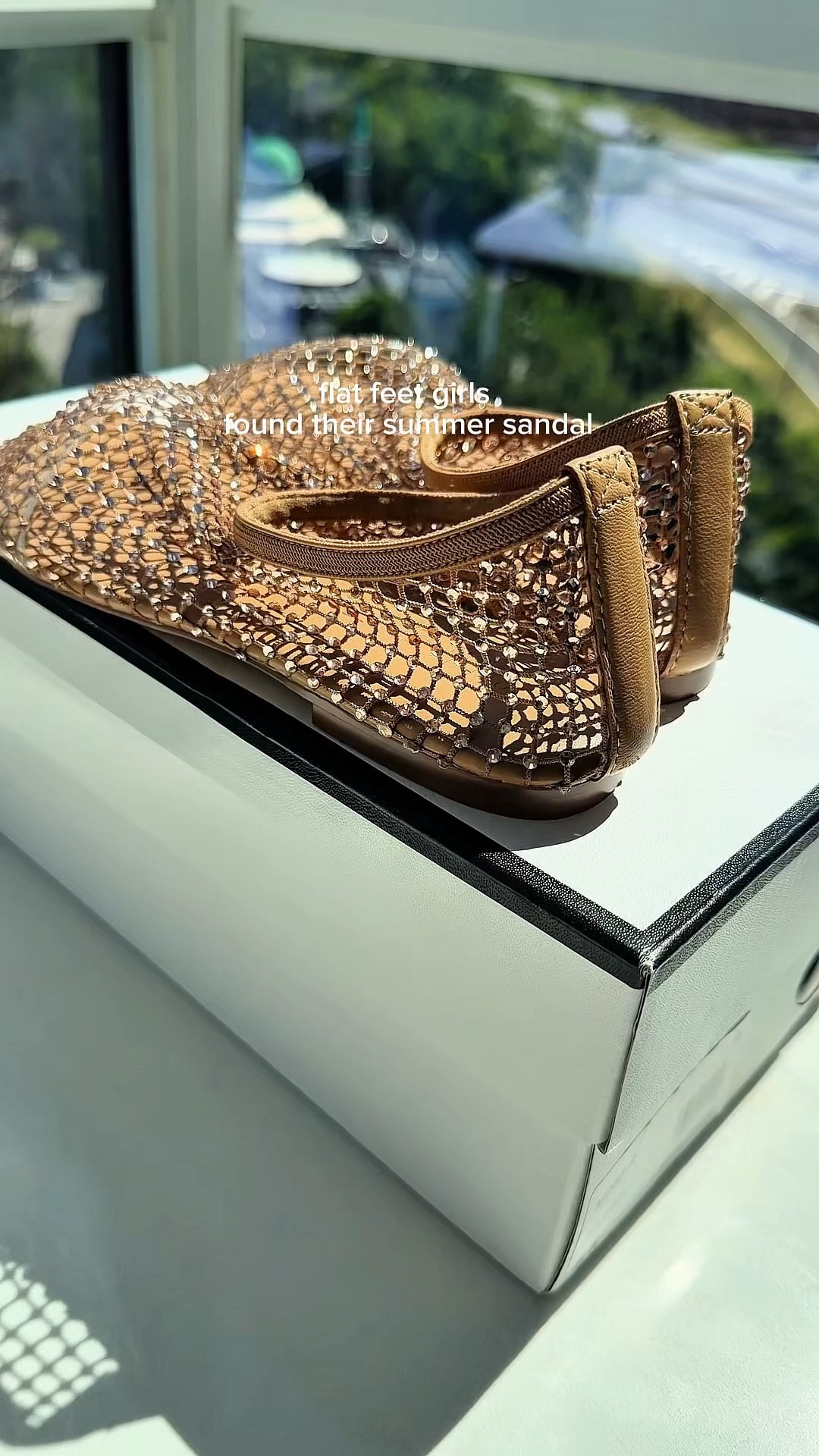 Summer sandals that match everything and still sparkle. True to size - use code NOCLOUDS at DSW

#LTKootd #LTKSaleAlert