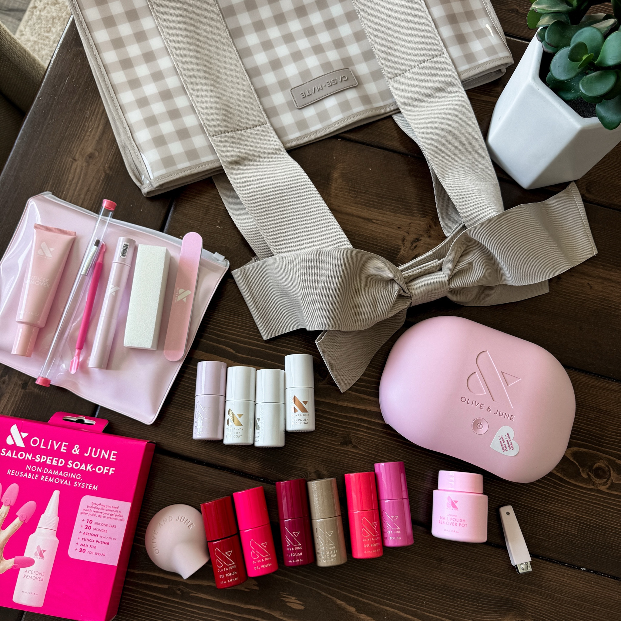 New gingham bow jelly tote and gel polish kit! Both of these would make great Mother’s Day gifts!

#LTKMothersDay #LTKmomlife