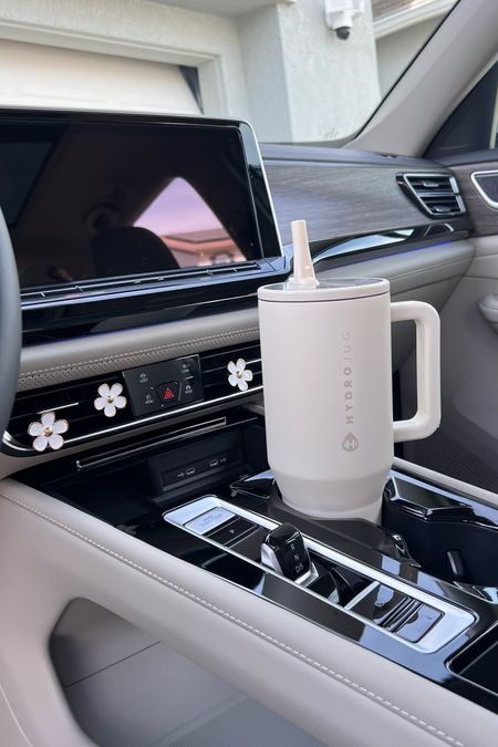 The BEST tumbler on the market! It’s leak proof and fits in my cup holders!! 

Summer must have. Tumbler. Sports mom. Cheer mom  

#LTKHome #LTKFindsUnder50 #LTKStyleTip