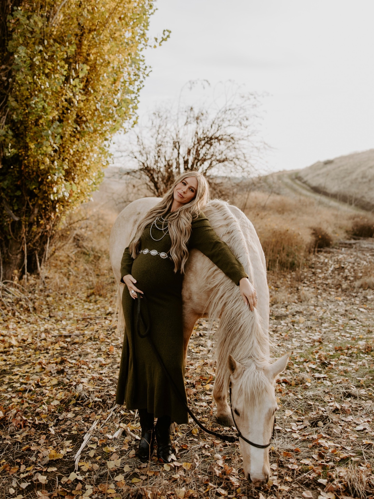 Off shoulder sweater dresses 

#LTKBump #LTKFindsUnder100 #LTKootd