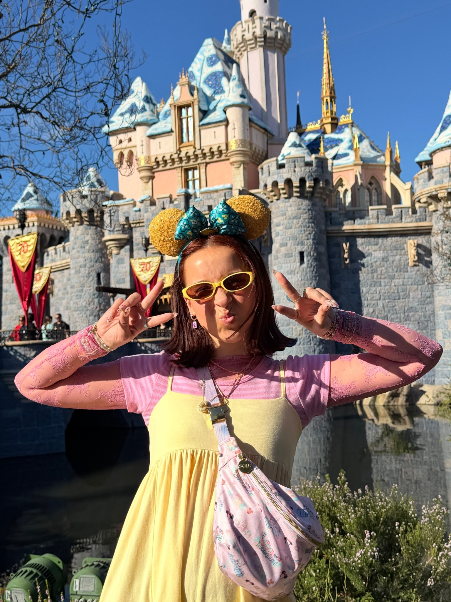 Disney is my second home!! I love for my outfits to be comfy AND cute!! ⚡️💝🌞 #disney #disneyland 


#LTKActive #LTKdayinmylife #LTKSeasonal