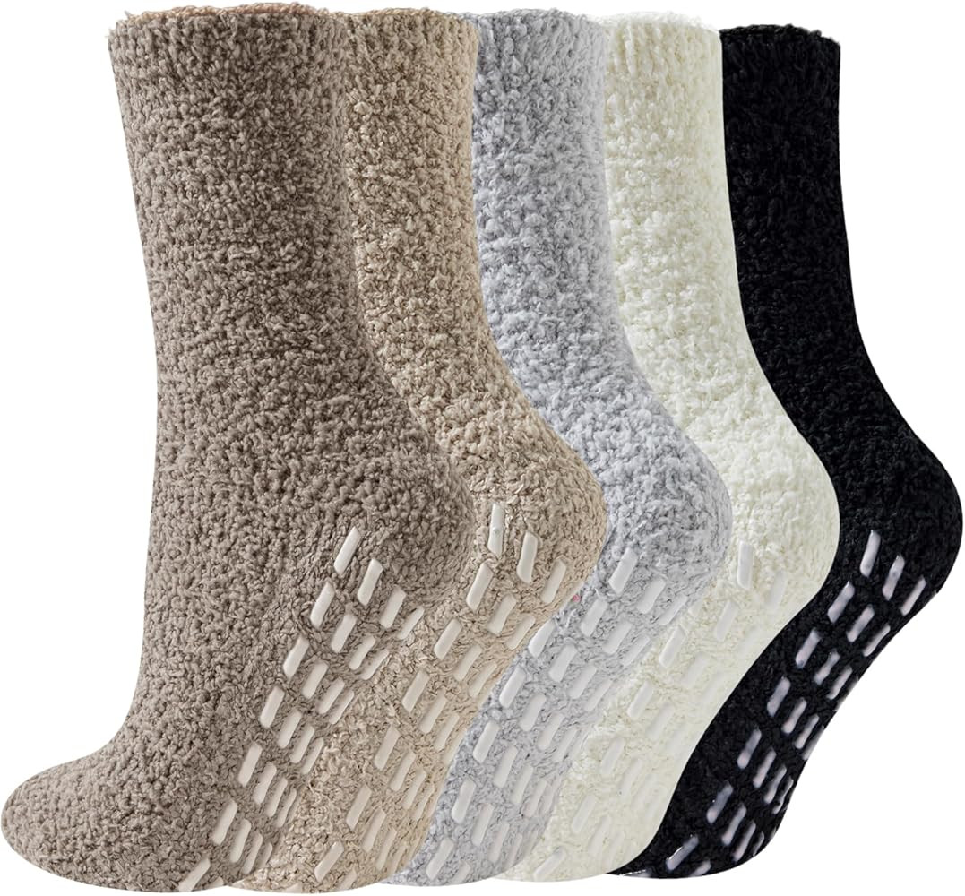 Josnown Non-Slip Fuzzy Socks for Women With Grips - Warm Cozy Fluffy Hospital Slipper Socks Gifts... | Amazon (US)