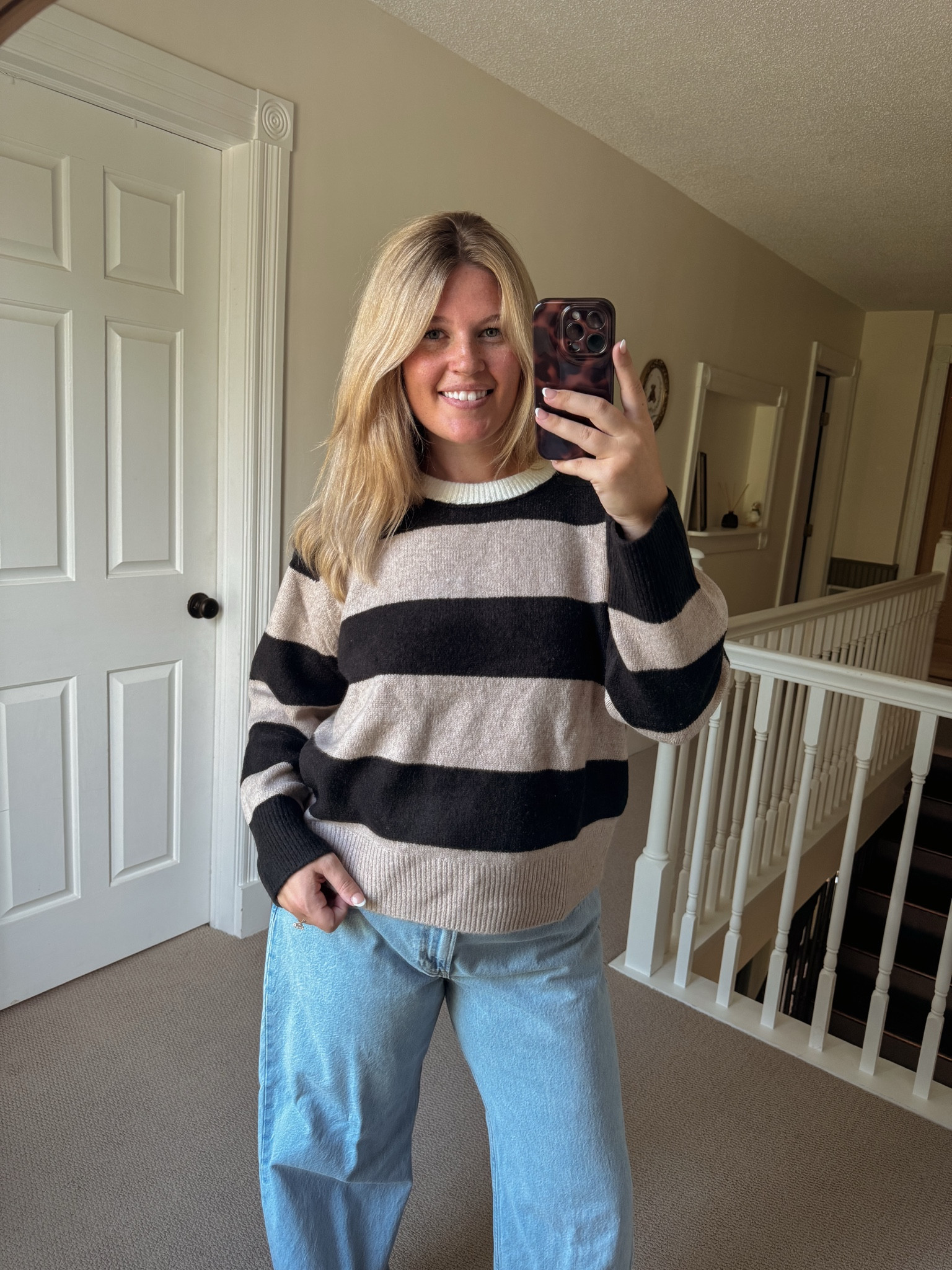 I wore Abercrombie all week and honestly… I’ll be rewearing every single one of these fits this fall🍂🤎 (7/7) 

Fall street style always consists of a good sweater and jeans.

 

#LTKFallSale #LTKSeasonal #LTKMidsize