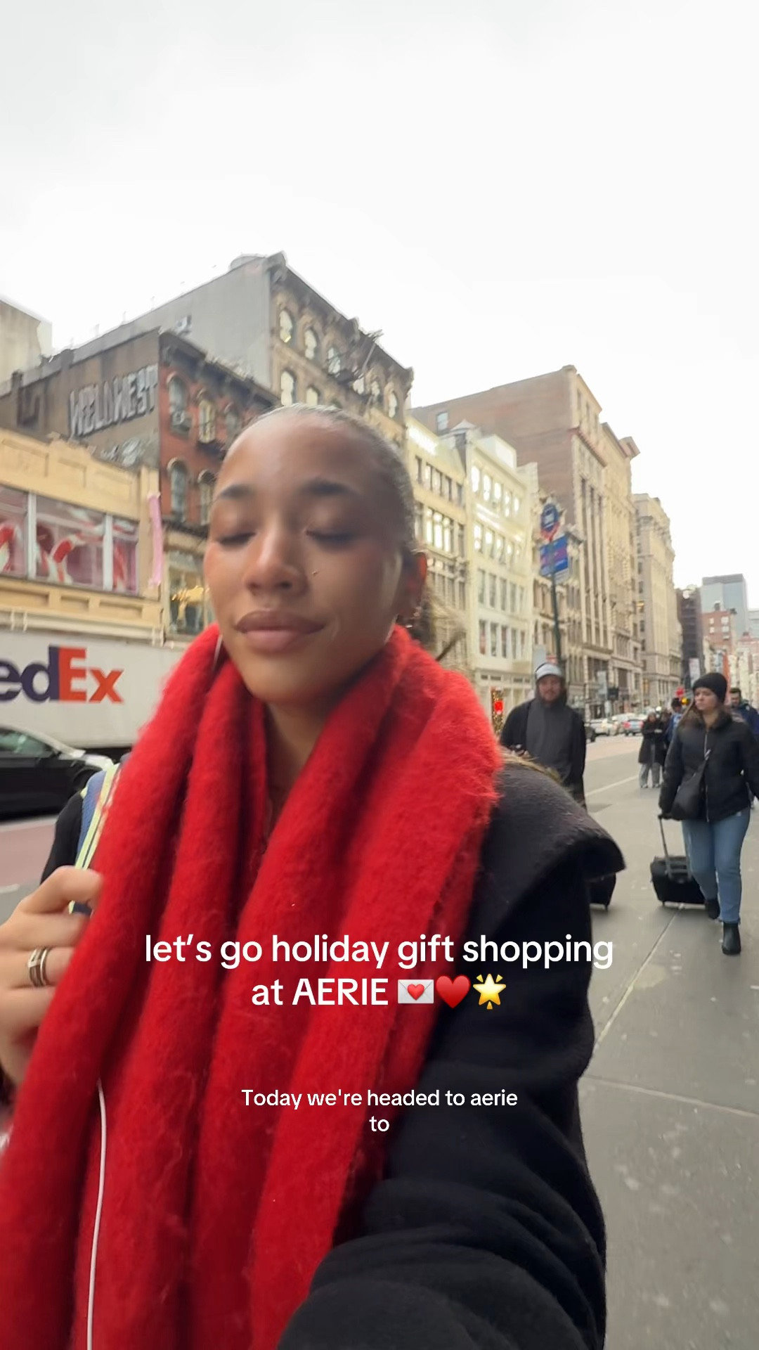 Last minute holiday shopping at Aerie!💖🎄🎅🏽

#LTKHoliday #LTKootd #LTKGiftGuide
