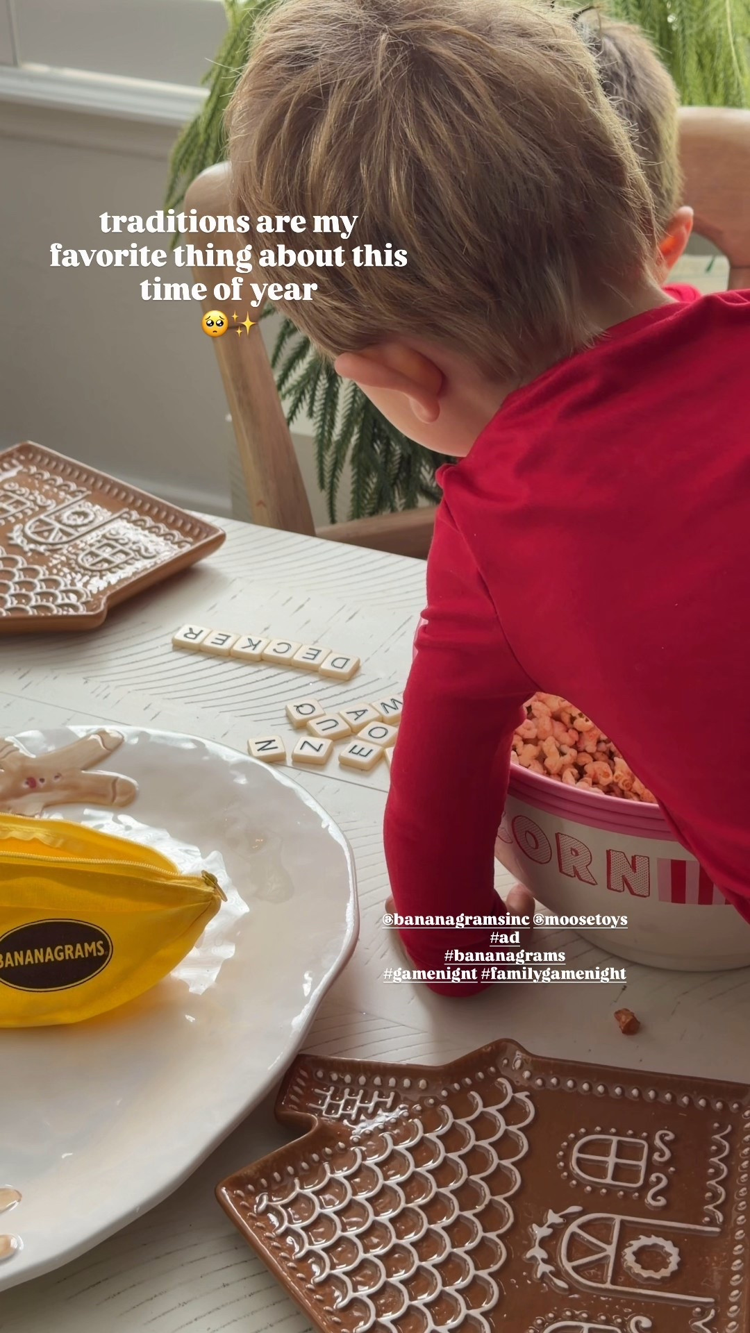 #ad This is your sign to pick up Bananagrams @moosegamesofficial and start a new holiday tradition! 🍌🎄🥺 #gamenight #familygames #familygamenight #moosegames 

#LTKKids #LTKHoliday #LTKmomlife