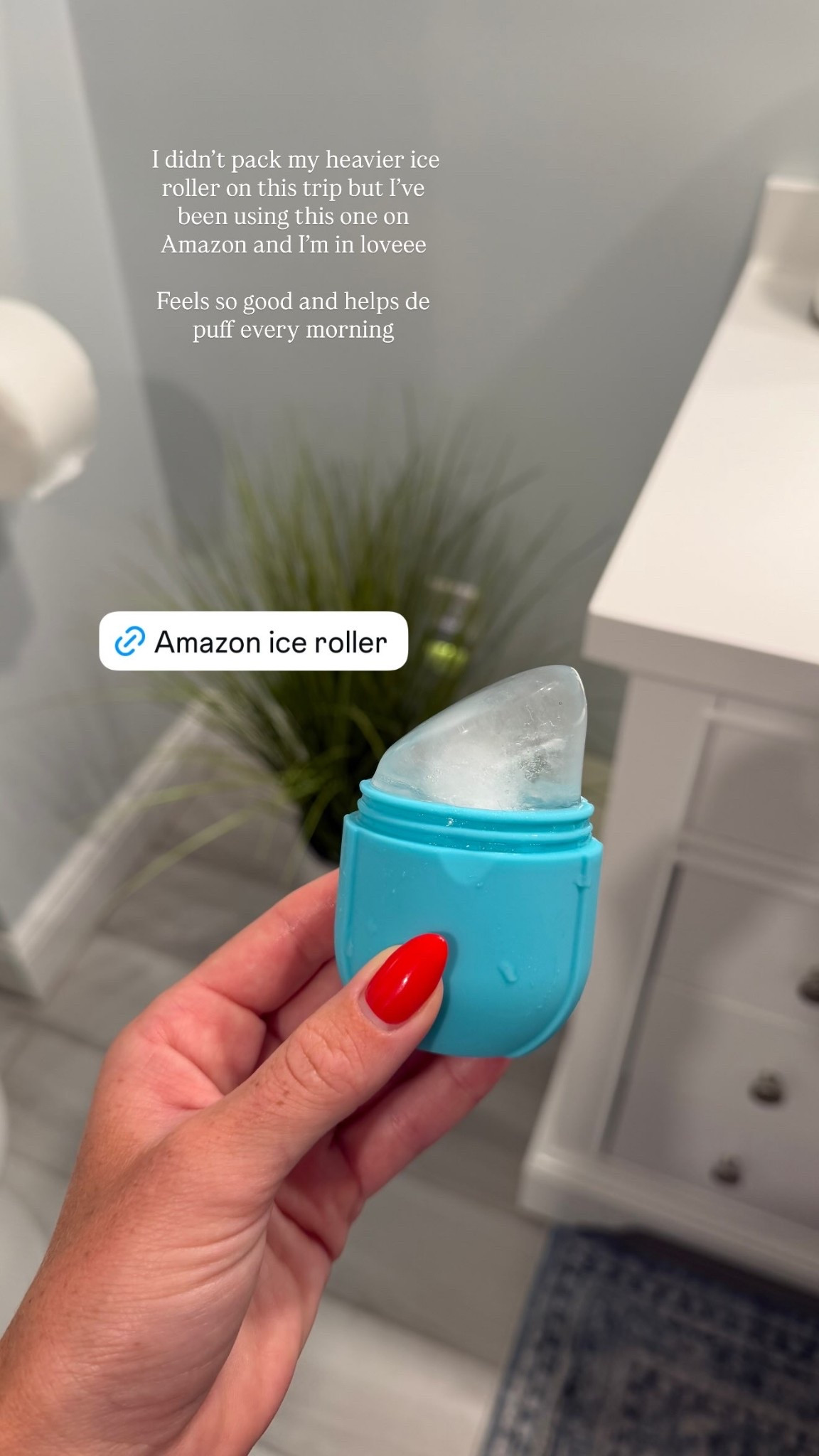 I didn’t pack my heavier ice roller on this trip but I’ve been using this one on Amazon and I’m in loveee

Feels so good and helps de puff every morning