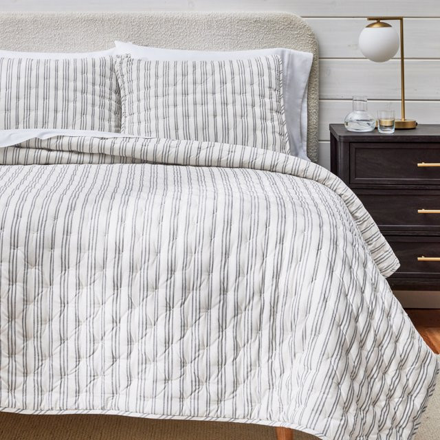Better Homes & Gardens Grey Yarn Dyed Stripe Chambray Quilt, King | Walmart (US)