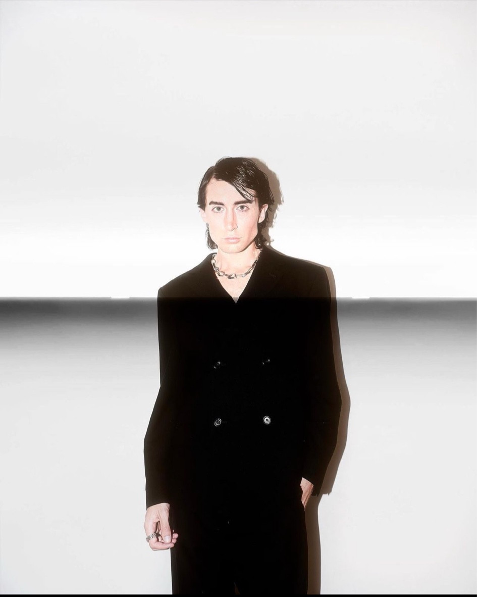 Costume Flippa K

ensemble de smoking noir, costume noir pour homme, veste de costume quatre boutons, pantalon de costume, veste de costume noire, pantalon de costume noir 

#LTKstyletip #LTKmens