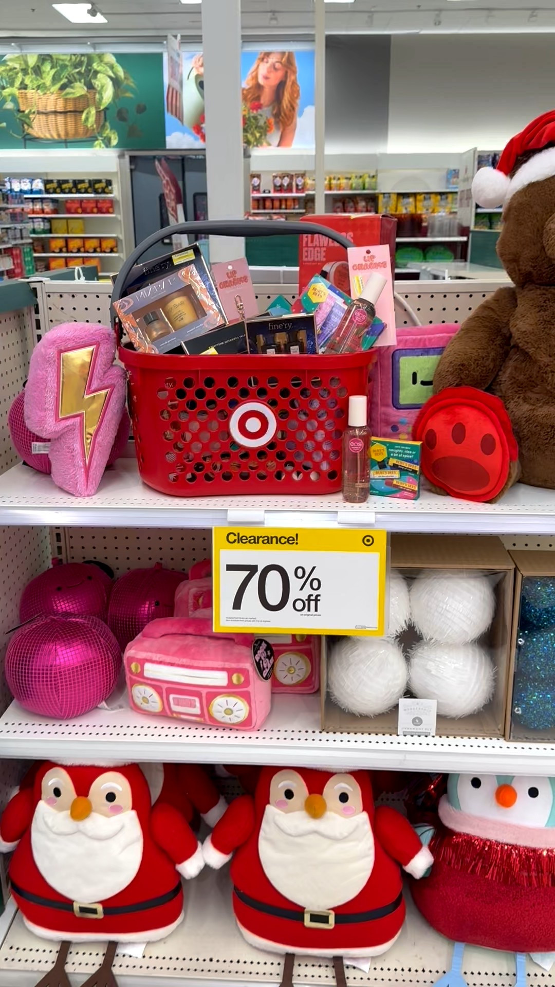 Did you guys score anything at the target 70% off clearance? I was able to get so much I couldn’t be happier! 🙌🏾🎯♥️