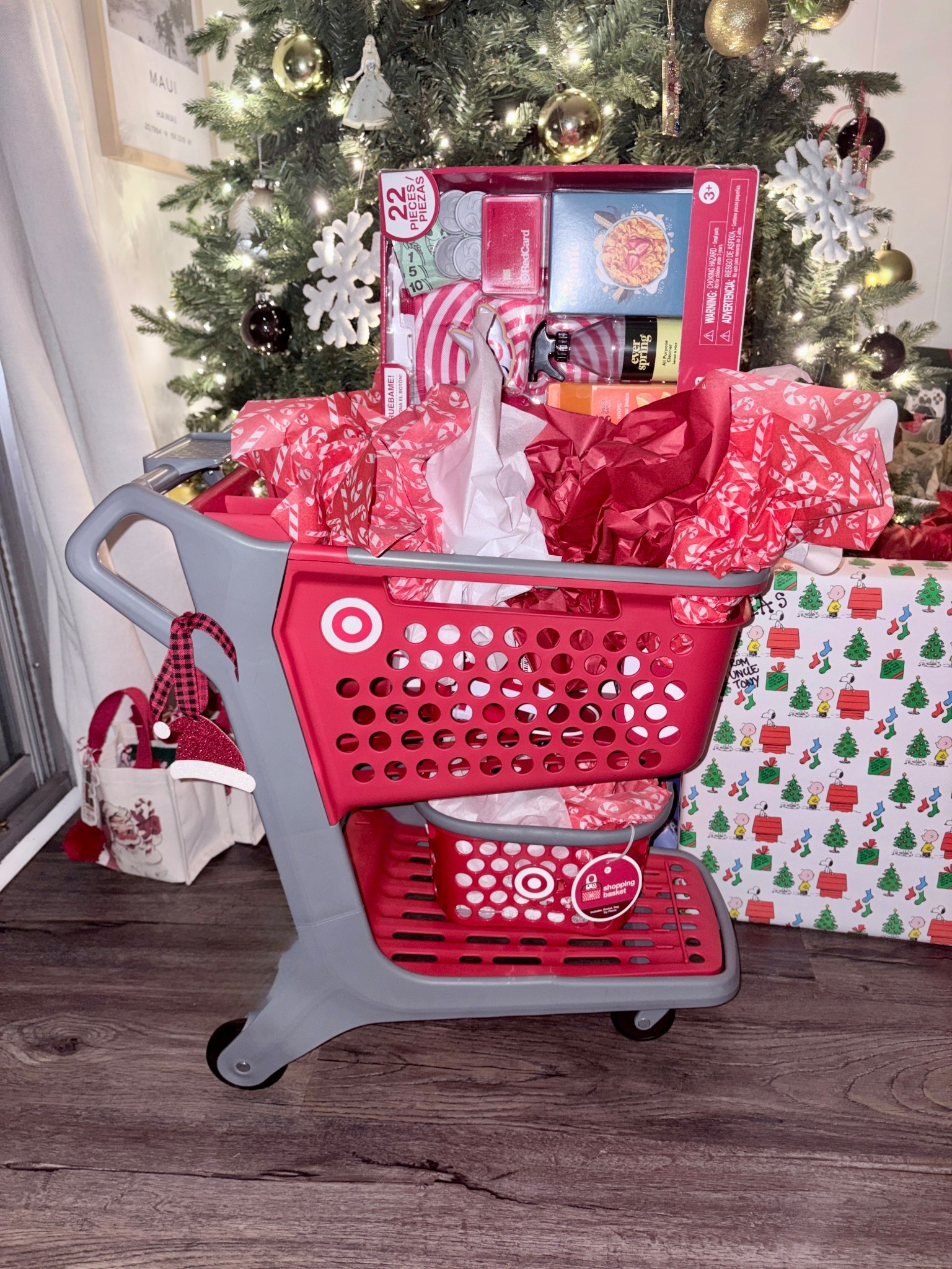 Proof that presentation matters 🎁✨
Turned my niece’s Christmas gift into the CUTEST mini shopping moment. Wrapped, styled, and filled with all her little must-haves 🛒🎄

#LTKHoliday #LTKmomlife #LTKGiftGuide