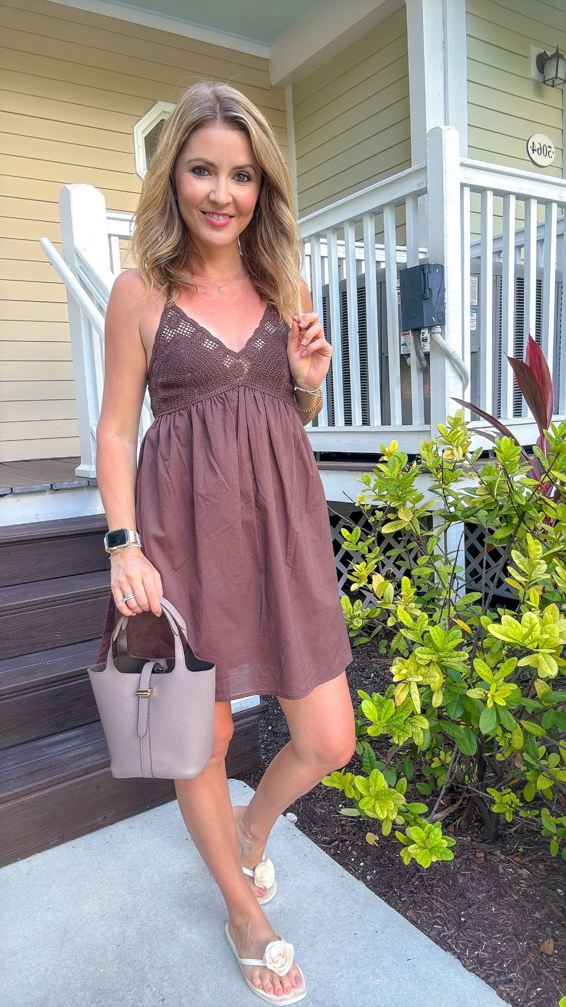 Target dress, sandals & mini bag


#LTKFindsUnder50 #LTKItBag