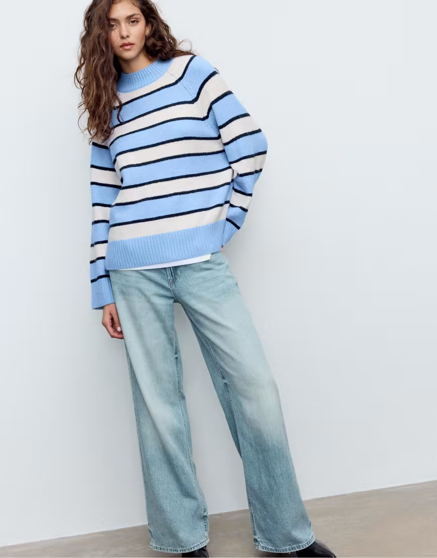 Stradivarius - Gebreide trui in blauw met strepen-Marineblauw | ASOS (Global)