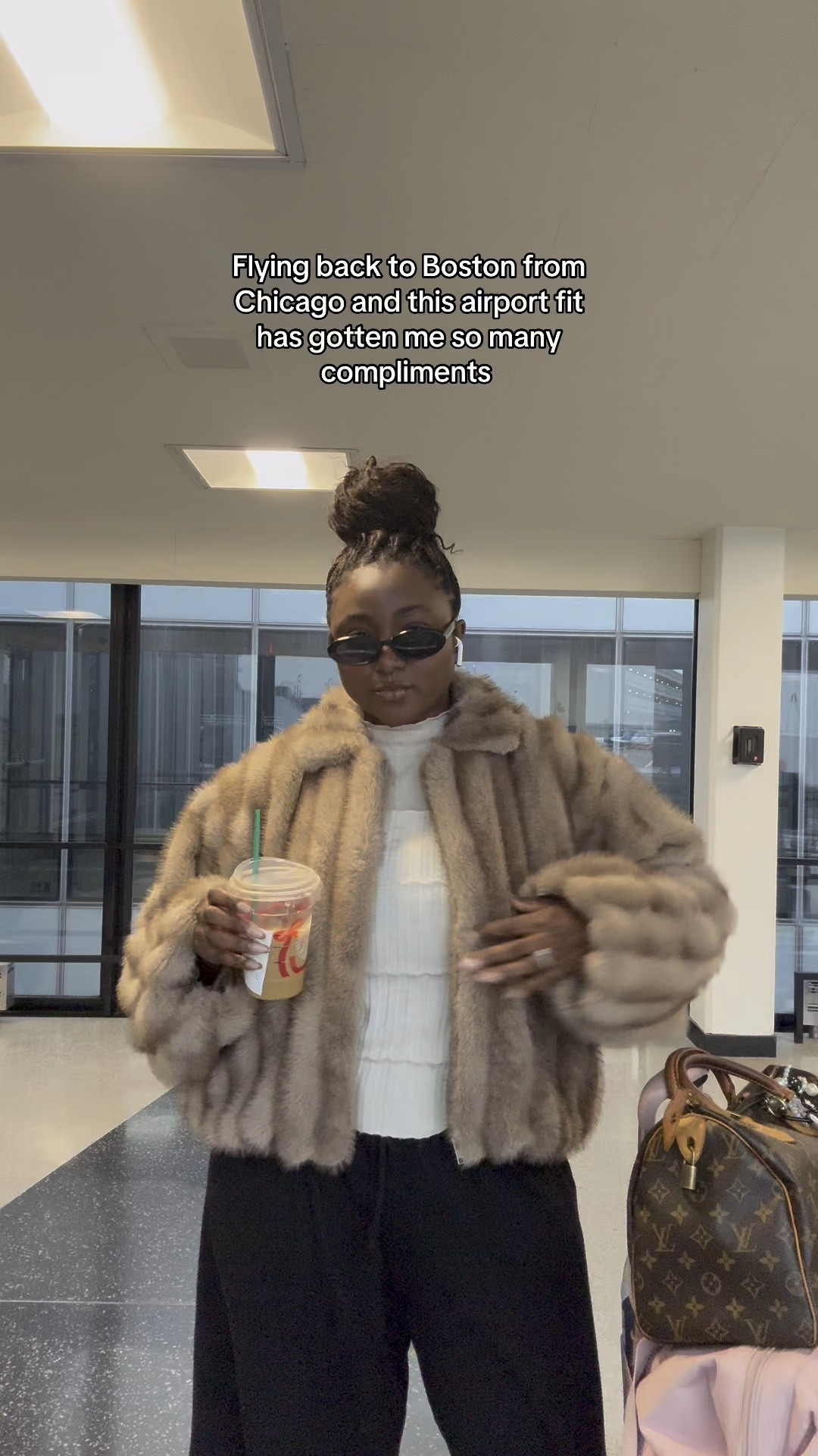 Airport outfit! #airportoutfit #fitcheck #ootd

#LTKootd #LTKHoliday