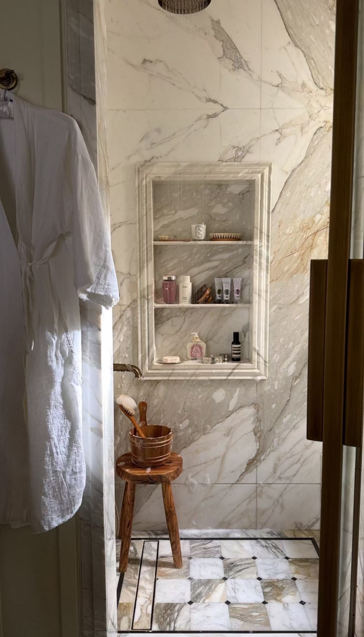 Babe this marble tile niche detail is EVERYTHING 🤍🚿✨ it’s the kind of finish that makes your bathroom look custom, polished, and straight out of a luxury spa

It’s not just storage… it’s a design moment. Your products become part of the aesthetic and your whole shower feels intentional, elevated, and complete 🕯️💫

These are the details that take a home from basic to stunning and once you have it you’ll wonder how you ever lived without it 😍

#BathroomInspo #LuxuryForLess #HomeDetails 

#LTKHome #LTKSaleAlert #LTKSeasonal