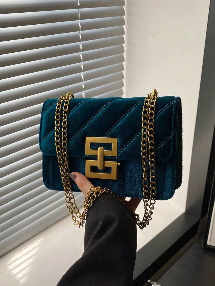 Vintage Velvet Handbag with Gold Hardware | SHEIN