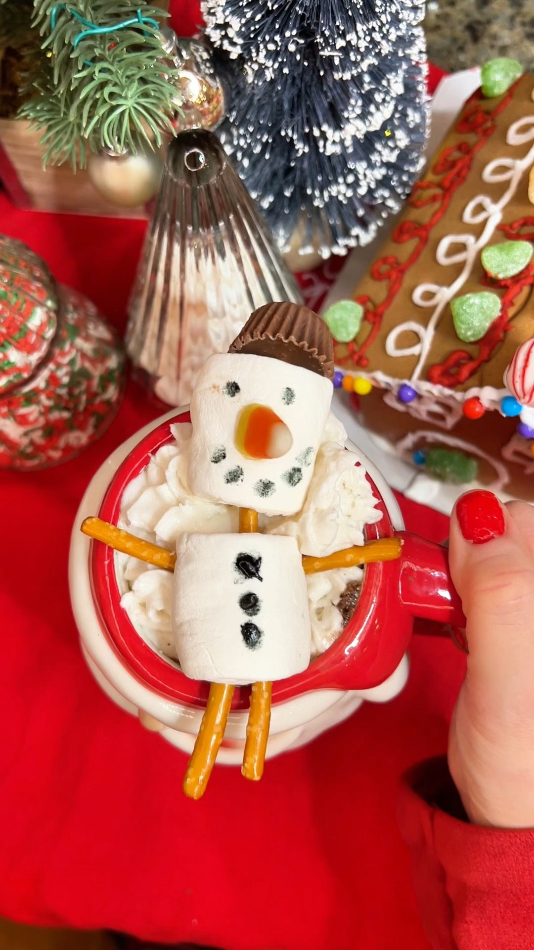 Snowman Marshmallow Topper ☃️

Snowman, Marshmallow Topper, Hot Cocoa, Diy Craft, Christmas Diy

#LTKHoliday #LTKCyberWeek #LTKSeasonal