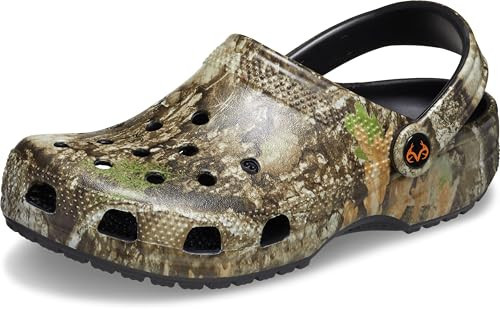 Crocs Unisex-Adult Classic Realtree Clog, Multi APX, 13 Women/11 Men | Amazon (US)