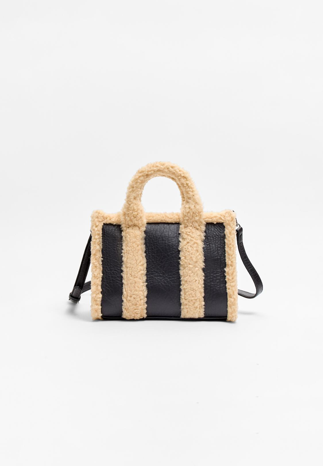 Faux shearling lined tote bag | Stradivarius (UK)