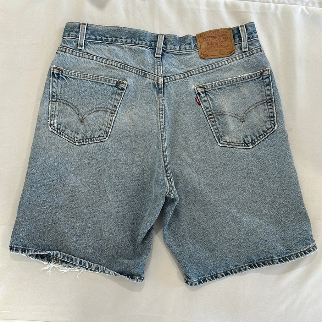 1137. Vintage Levis size 33 | amandenimes