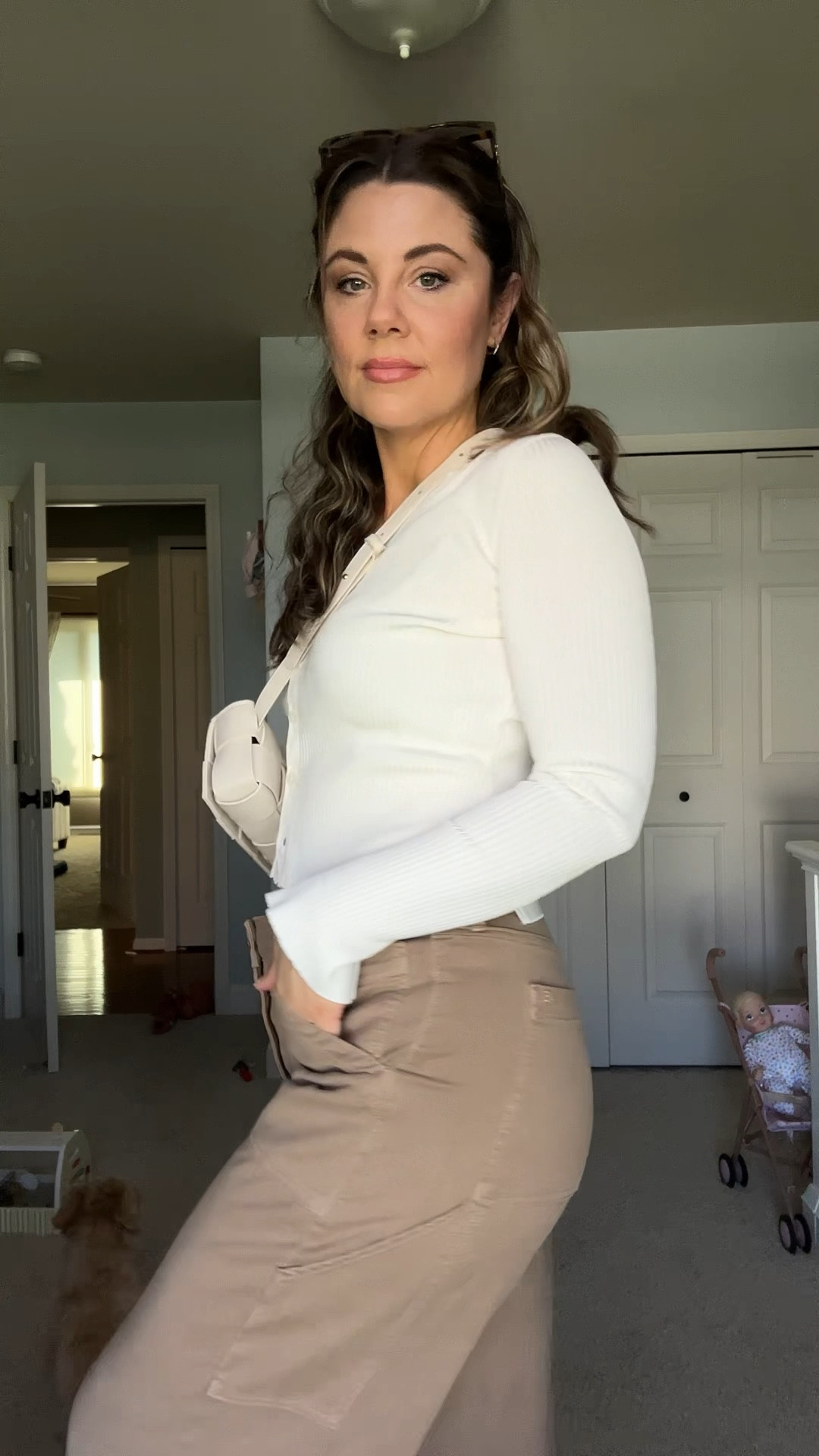 Headed to the mall 👛🎀💄
Mom OOTD 
Top| Med tts
Bottoms| 8 stretch as you wear. Buttery soft and soo comfortable 
Bag| https://amzn.to/3QlCvRU
#ootd #momstyle #abercrombie #aerie #nike

#LTKsalealert #LTKitbag #LTKshoecrush