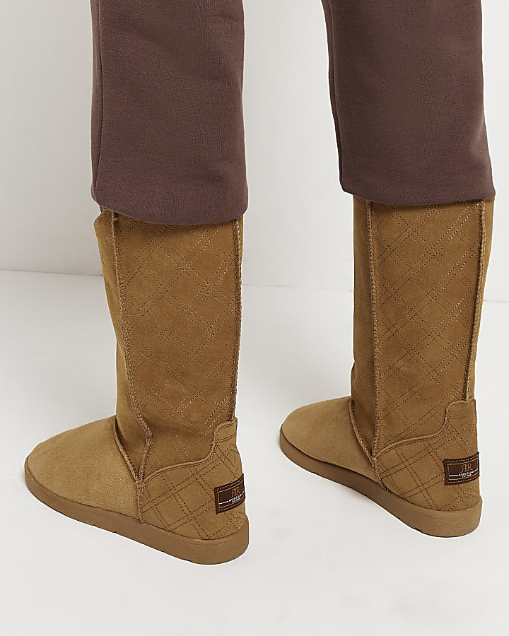 Brown quilted faux fur lined boots | River Island (UK & IE)