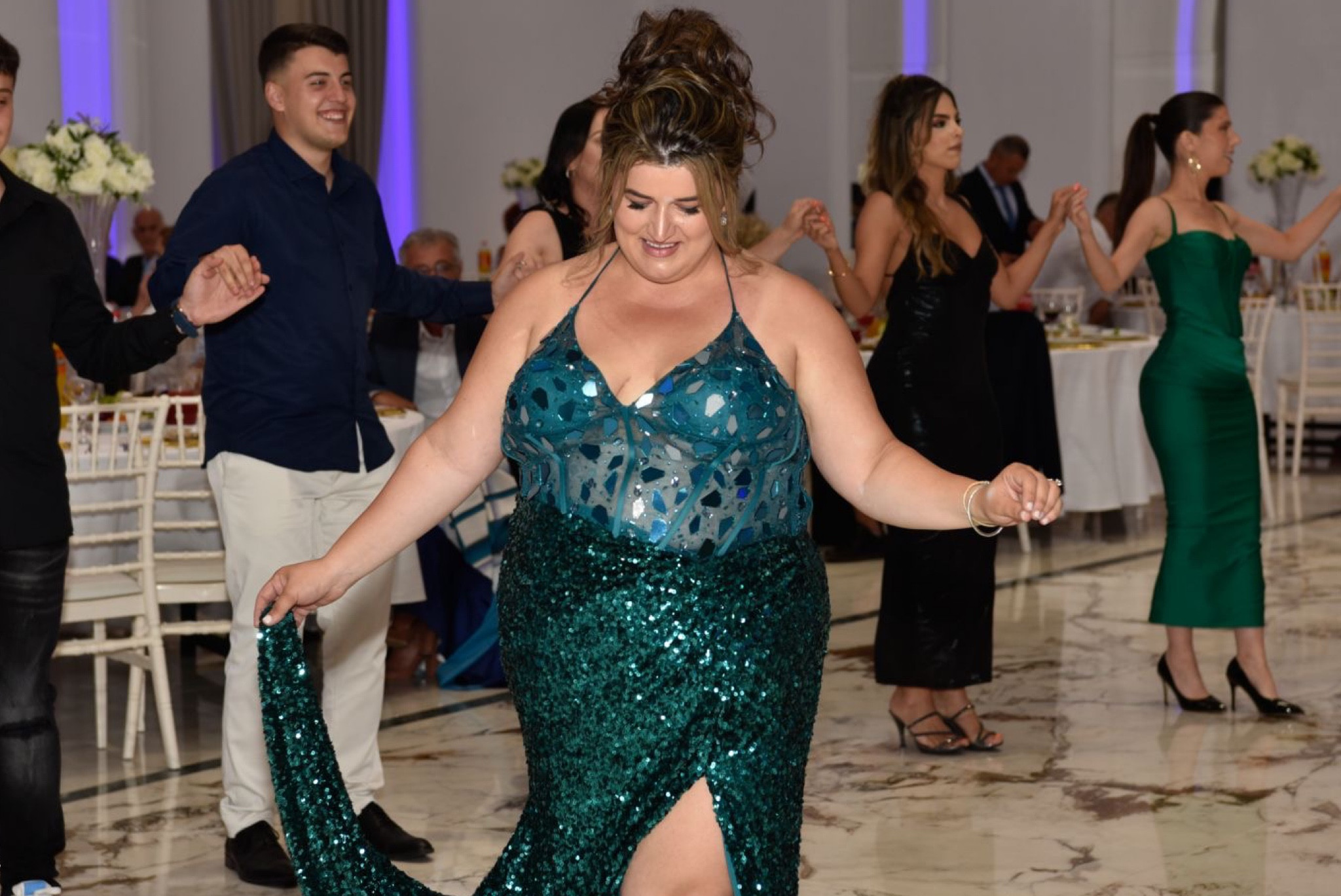 Broken mirror glass green emerald teal
Evening floor length gown prom dress. I wore this dress to my cousins wedding this summer July 23. Im wearing size 16

#LTKwedding #LTKHoliday #LTKplussize