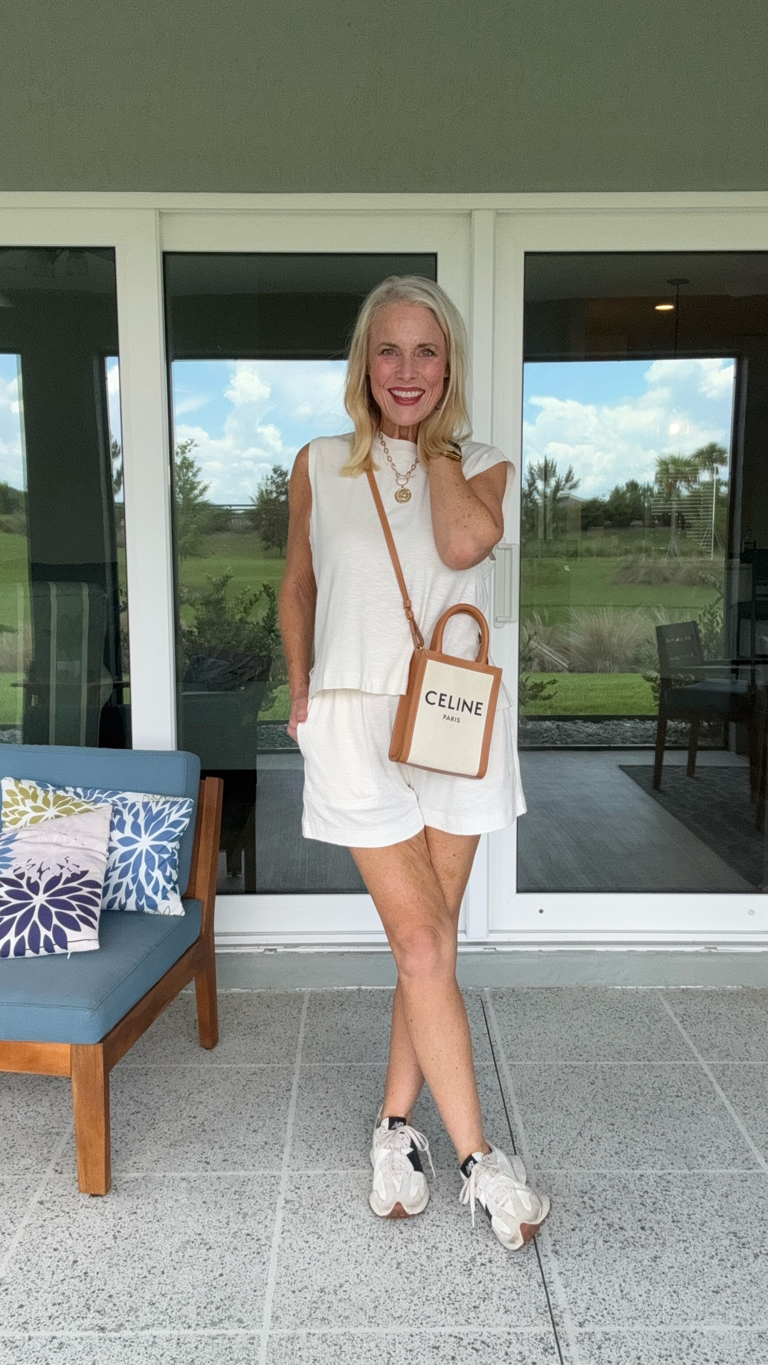 Today’s OOTD from Amazon. True to size.  I’m wearing a 
Medium.  Bag is rented through Vivrelle. Use code LAURENGEE30 for 30% off your first month’s rental  

#LTKOver40 #LTKFindsUnder50 #LTKStyleTip