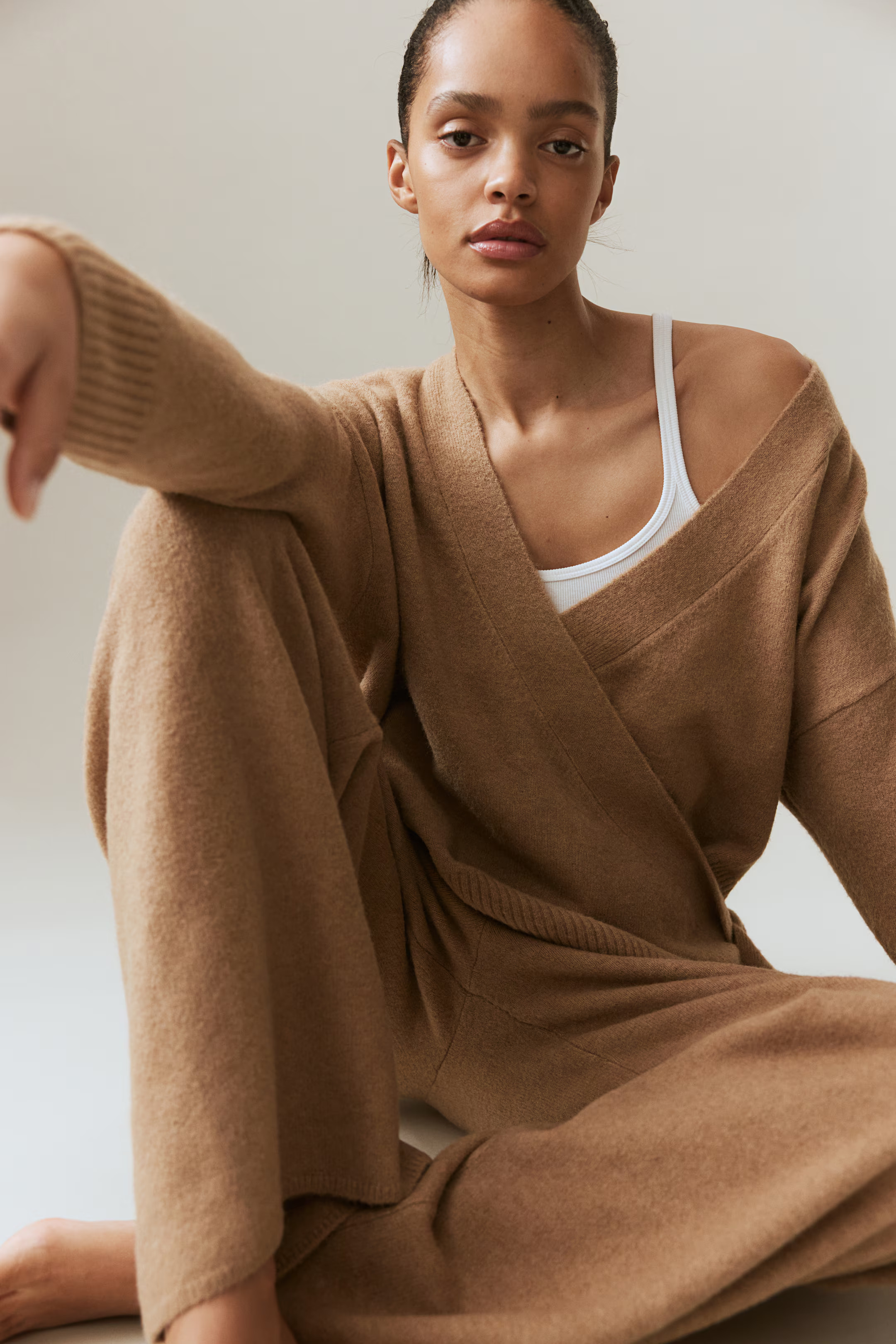 Wickelcardigan - Dunkelbeige - Ladies | H&M AT | H&M (DE, AT, CH, NL, FI)