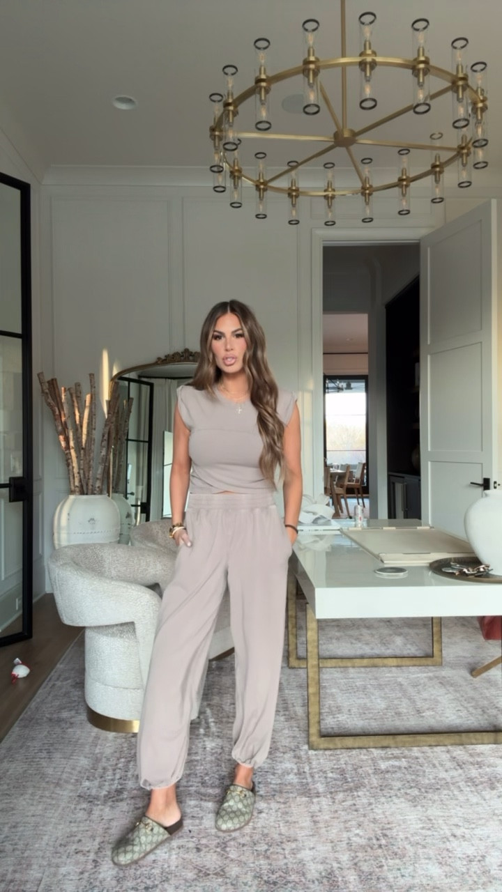 Set is back in stock in this color!  wearing a small 🫶🏼

#LTKootd